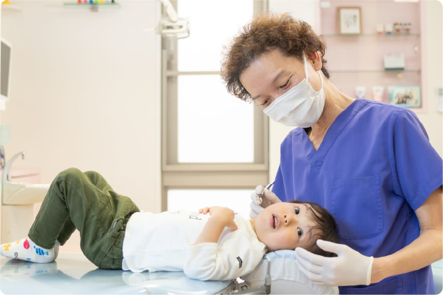 無理に押さえつけて<br>治療することはありません。