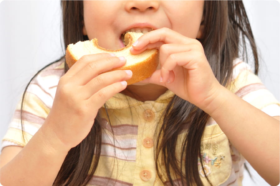 だらだら食べ習慣をやめて<br>むし歯予防。