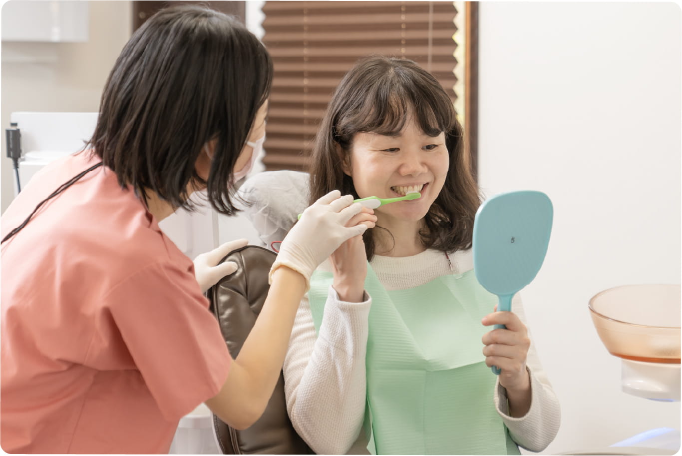 情報提供と<br class="u-mobile">ブラッシング指導